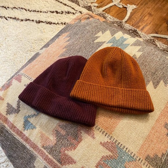 Gap Classic Beanies - Picture 3 of 8